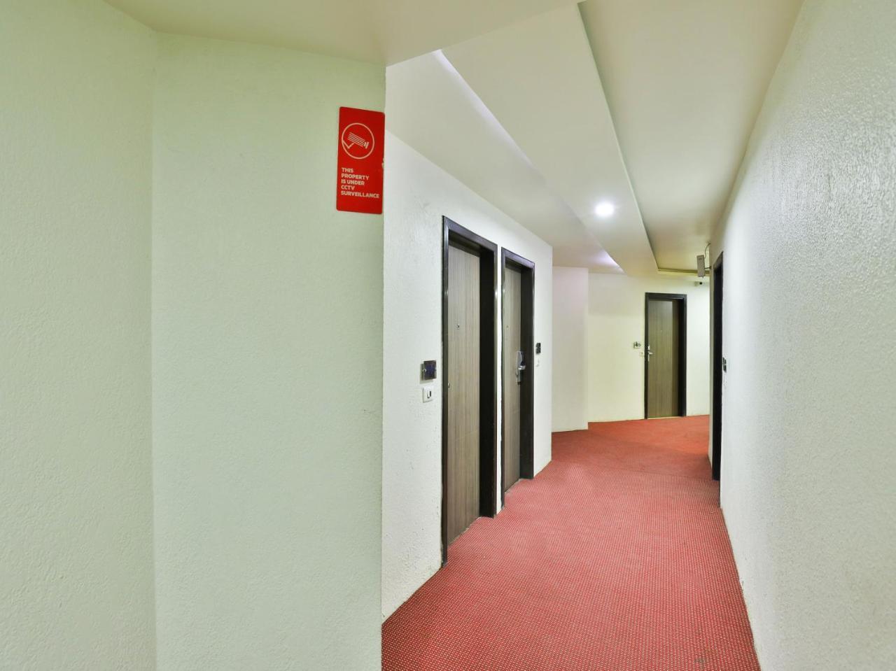 Oyo 1123 Hotel Rock Regency Ahmedabad Ngoại thất bức ảnh