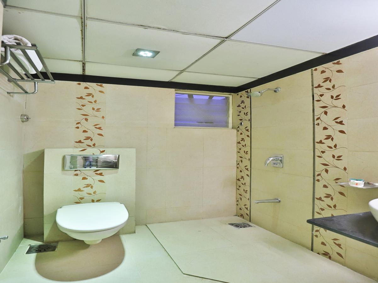 Oyo 1123 Hotel Rock Regency Ahmedabad Ngoại thất bức ảnh