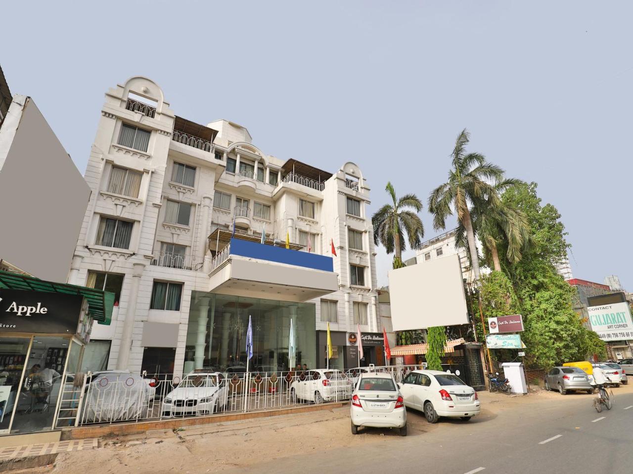Oyo 1123 Hotel Rock Regency Ahmedabad Ngoại thất bức ảnh