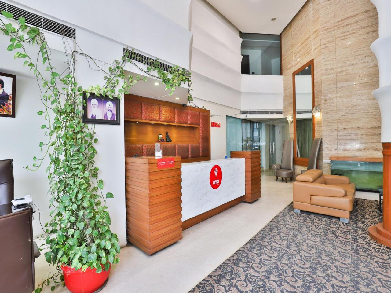 Oyo 1123 Hotel Rock Regency Ahmedabad Ngoại thất bức ảnh
